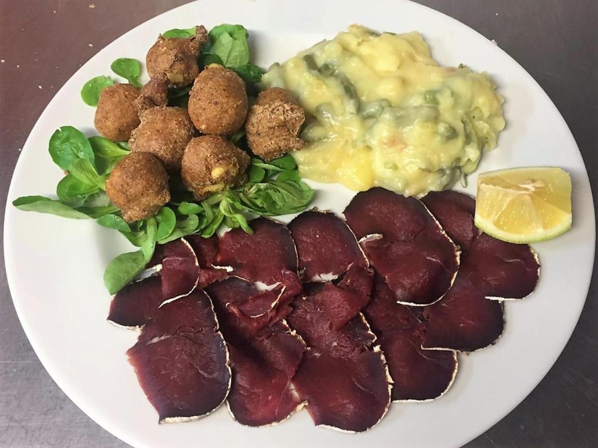 Baita Dal Vikingo Sorico Bagian luar foto